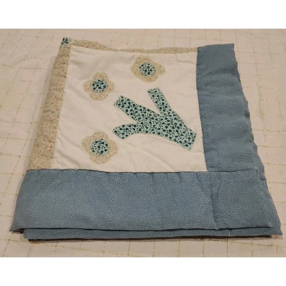 Small baby‎ quilt Blue Beige Bunny Flowers Heart Vtg Square 32Lx34W 90's